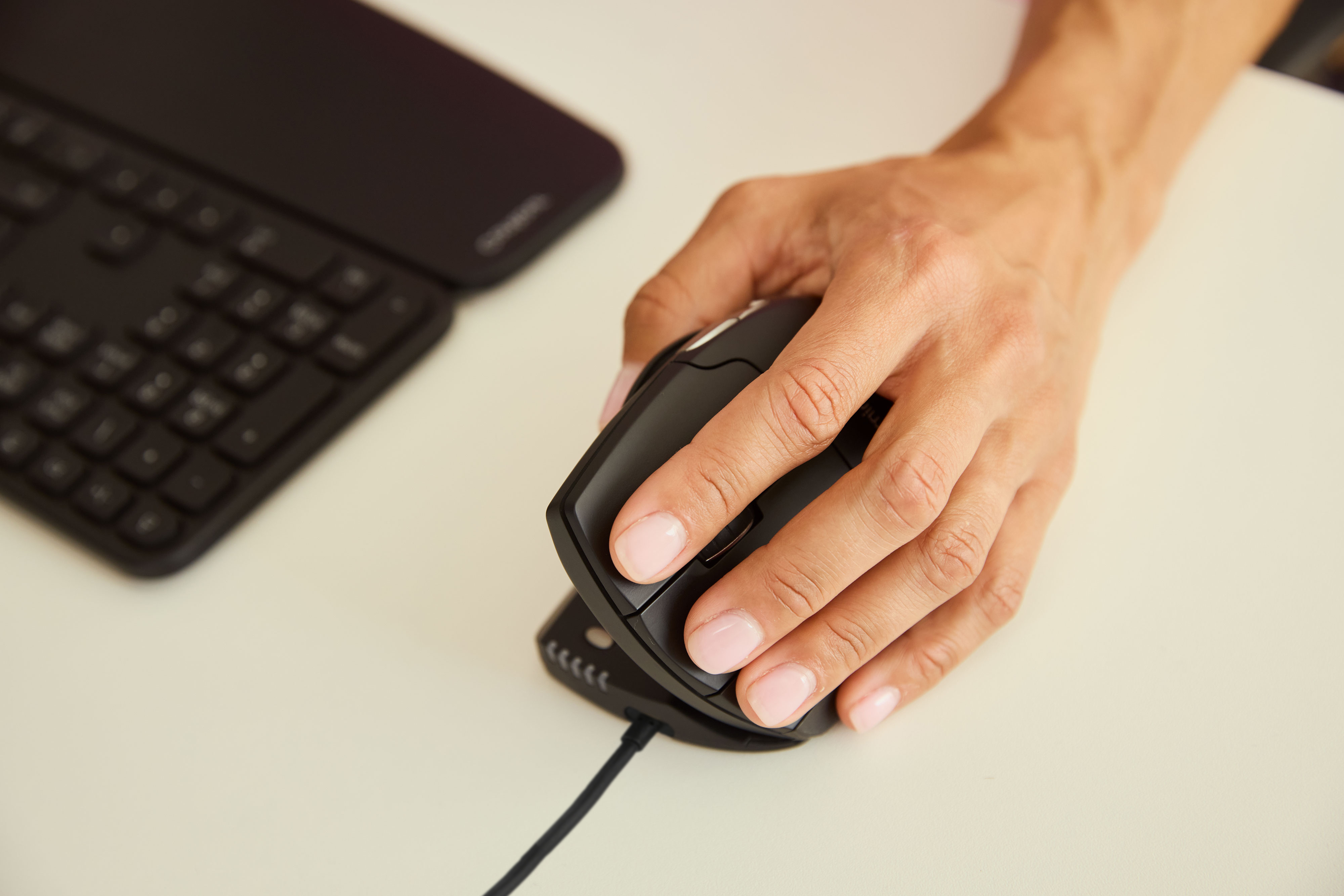 Contour Unimouse - Maus - ergonomisch - Infrarot, Ansicht 2