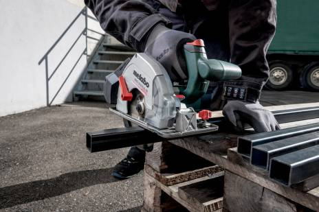 Metabo Akku-Handkreissäge MKS 18 LTX BL 58 Solo - Metabo MKS 18 LTX BL 58. Geeignet für Materialien: Metall, Ansicht 3