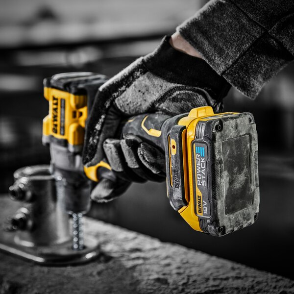 DeWalt DCBP034 Powerstack Werkzeug-Akku 18V, 1.7Ah, Li-Ionen [1.7Ah] [30.6Wh], Ansicht 4