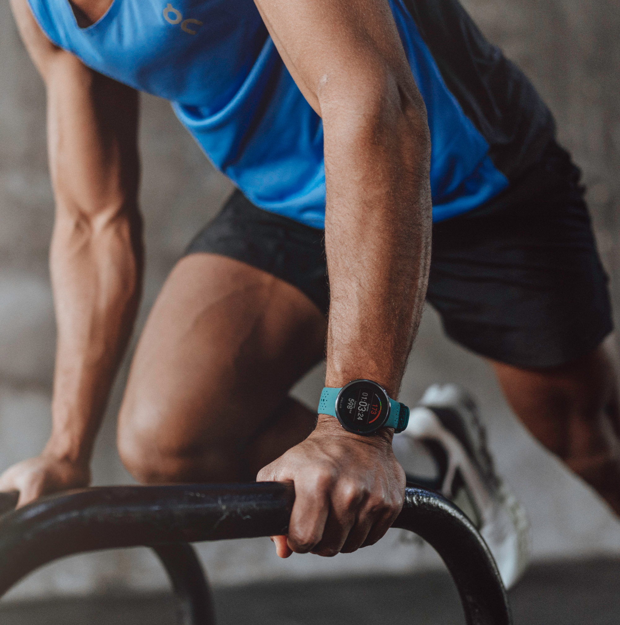 POLAR Pacer Pro - Carbon Gray - intelligente Uhr mit Band - grau - Bandgröße: S/L - Anzeige 3 cm (1.2), Ansicht 2
