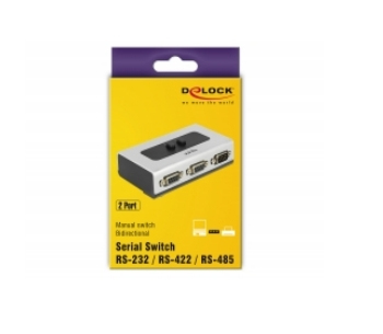 Delock Switch - 3 x seriell - Desktop, wandmontierbar, Ansicht 2