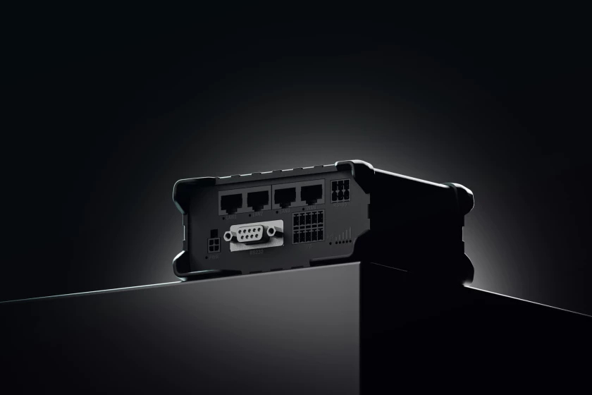 Teltonika · Router· RUT976· Redcap 5G - Router - WLAN, Ansicht 2