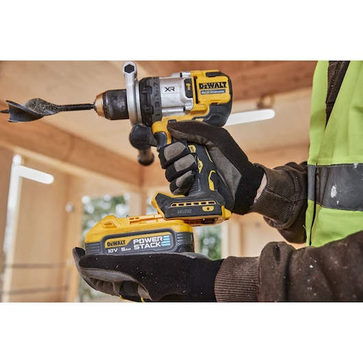 DeWalt DCD1007NT XR Akku-Schlagbohrschrauber solo inkl. Koffer, Ansicht 3