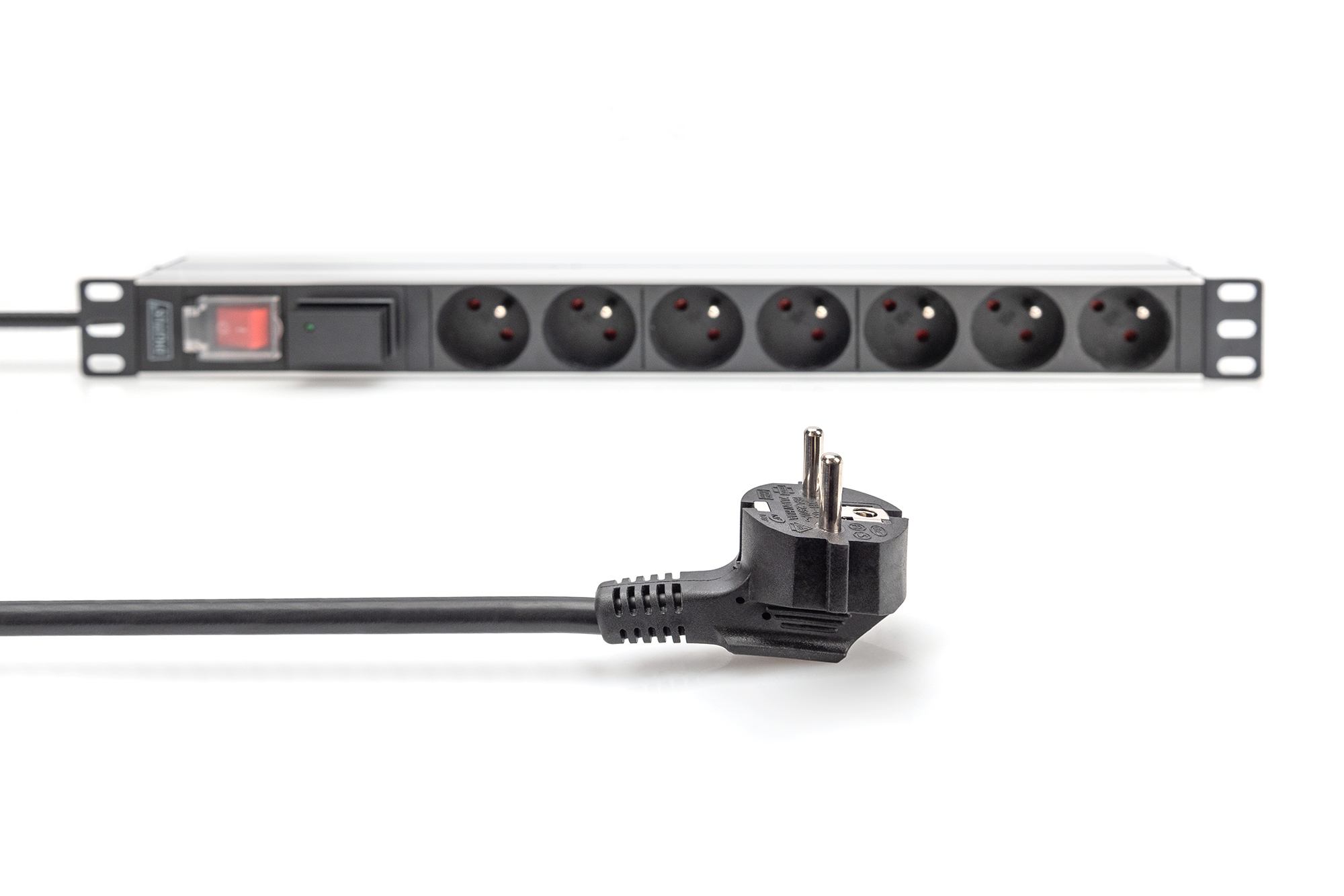 DIGITUS Stromverteilungseinheit (Rack - einbaufähig) - Wechselstrom 230 V - Eingabe, Eingang CEE 7/7, Ansicht 3