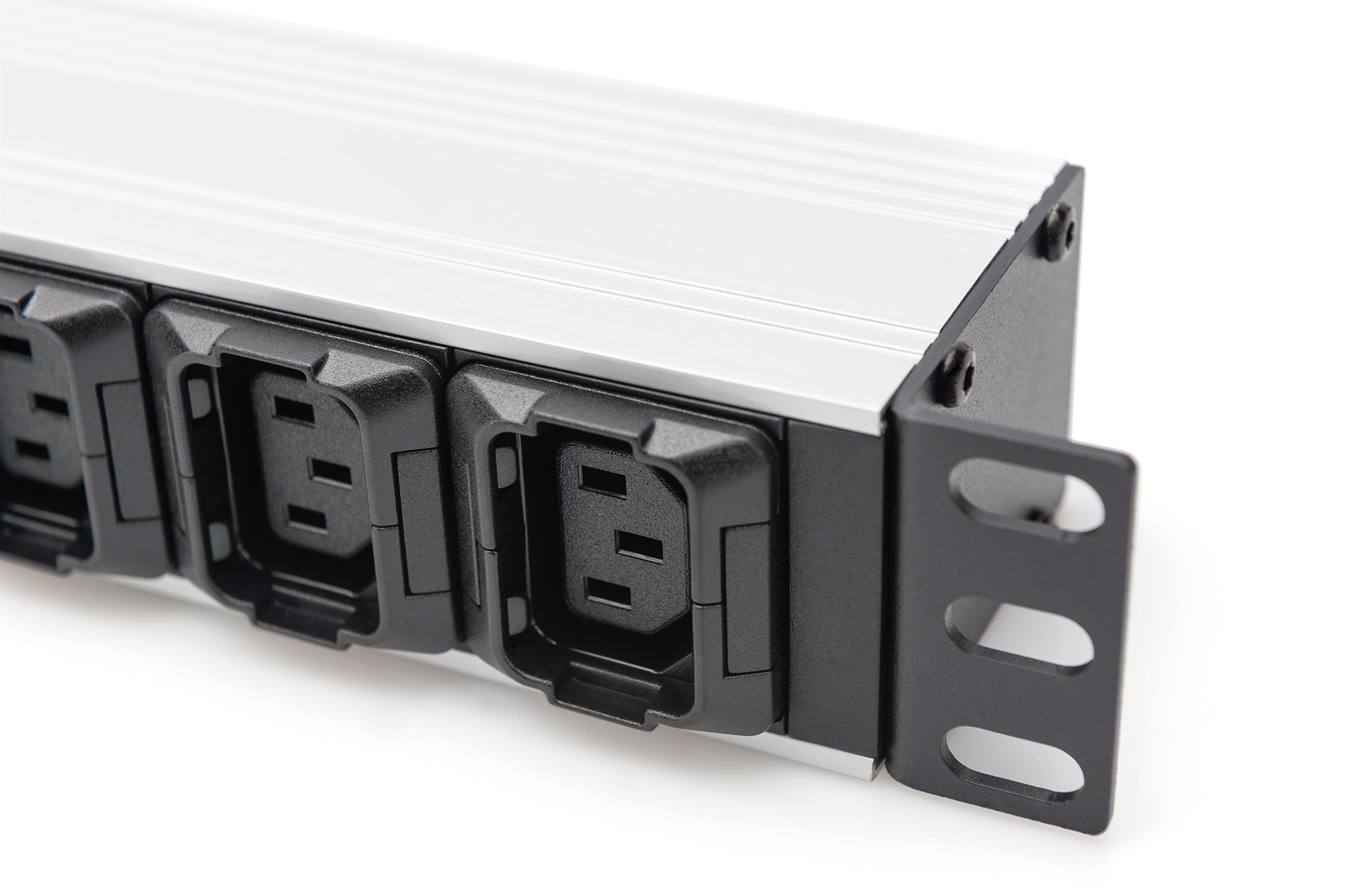 DIGITUS Stromverteilungseinheit (Rack - einbaufähig) - Wechselstrom 230 V - 3600 VA - 1-phasig, Ansicht 2