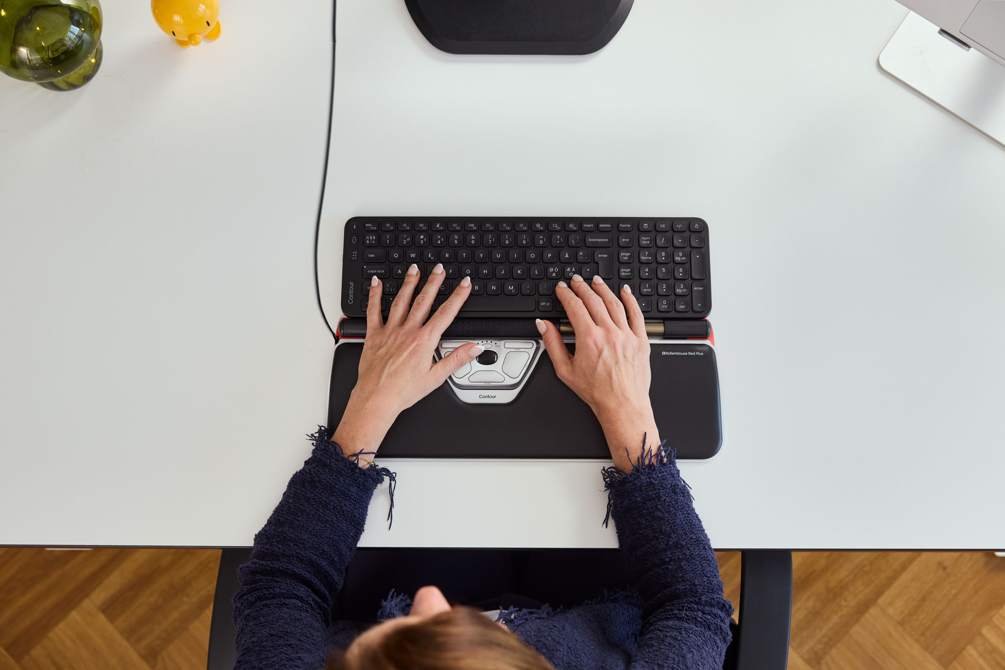 Contour RollerMouse Red Plus - Zentrale Maus, Ansicht 4