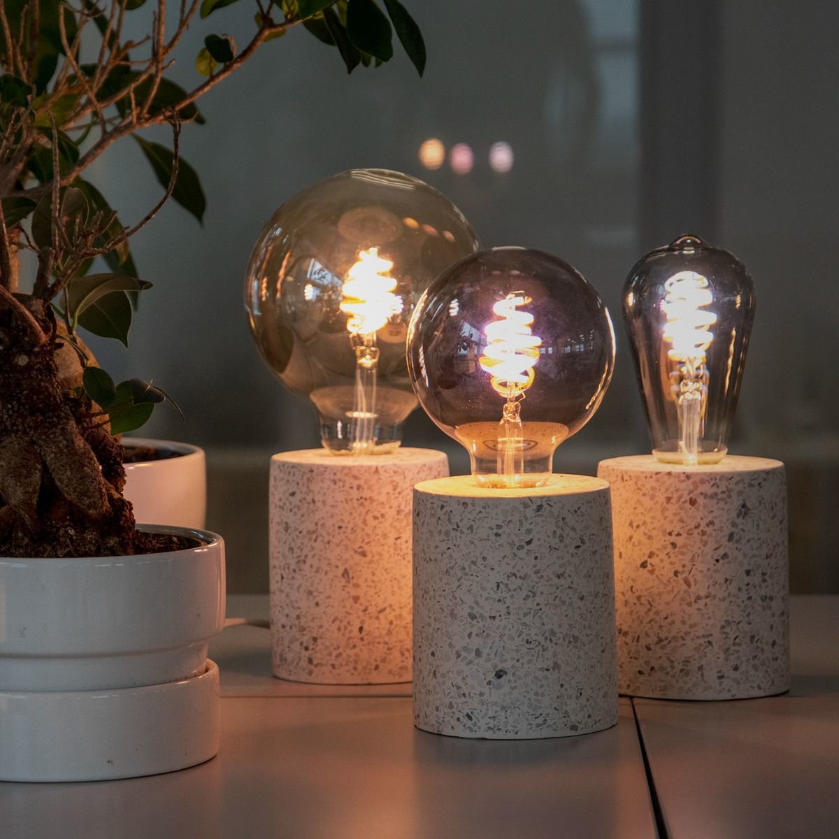 Hombli Smart HBEB-0312 - Glühbirne mit LED-Filament, Ansicht 4