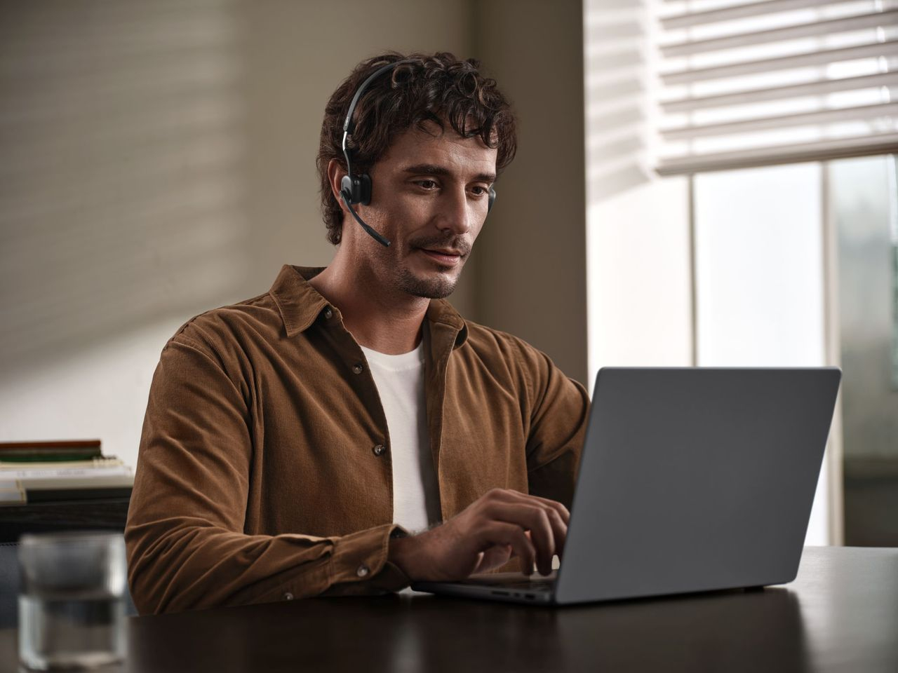 AfterShokz OpenMeet UC with USB-C adapter, Ansicht 3