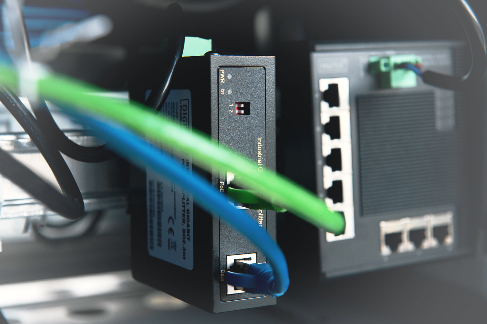 DIGITUS Industrieller Gigabit PoE++ Splitter, 802.3bt, Ansicht 2