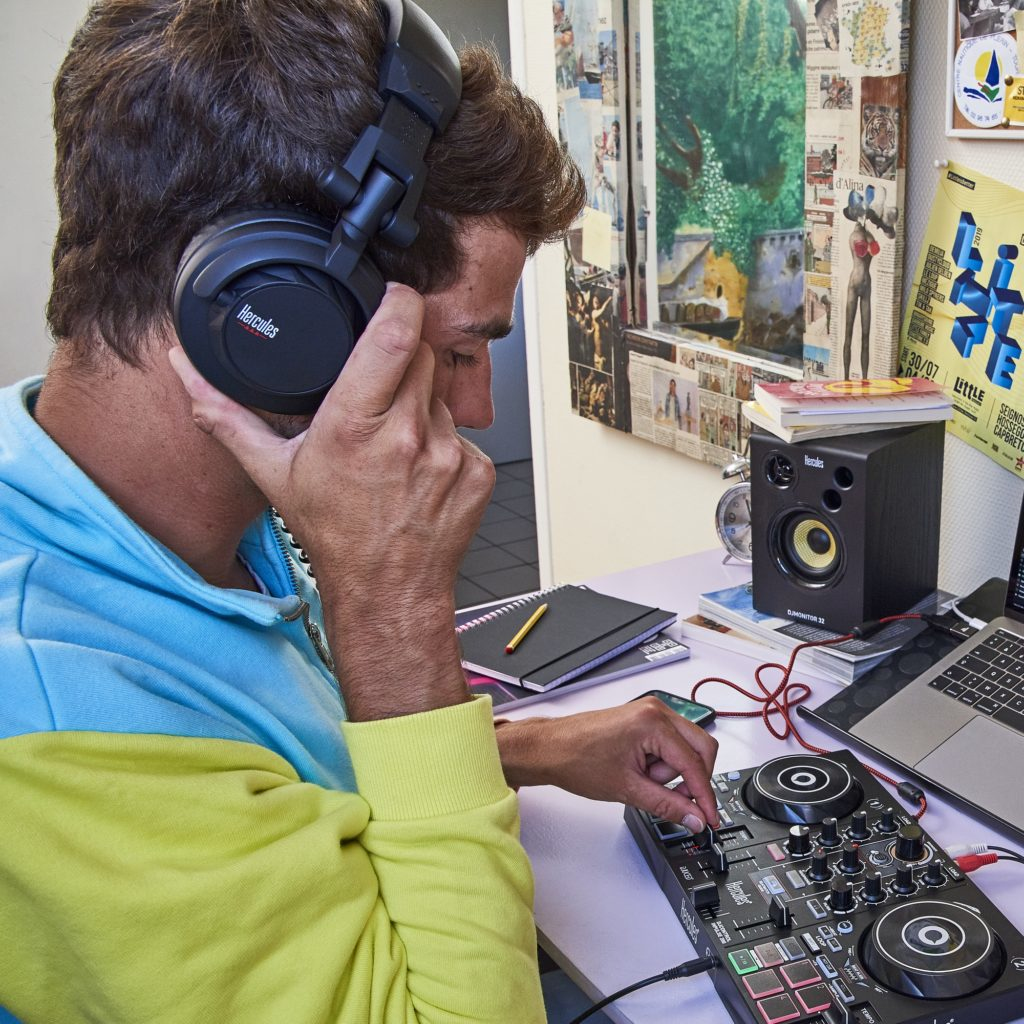 Hercules HDP DJ45 - Kopfhörer - ohrumschließend, Ansicht 2