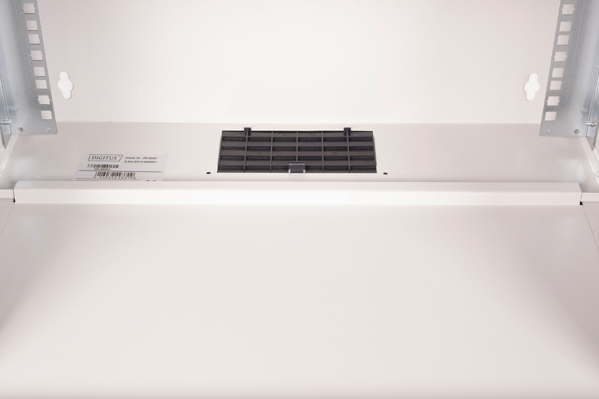 DIGITUS Wandgehäuse SOHO PRO - 483 mm (19) - 540x400 mm (BxT), Ansicht 3