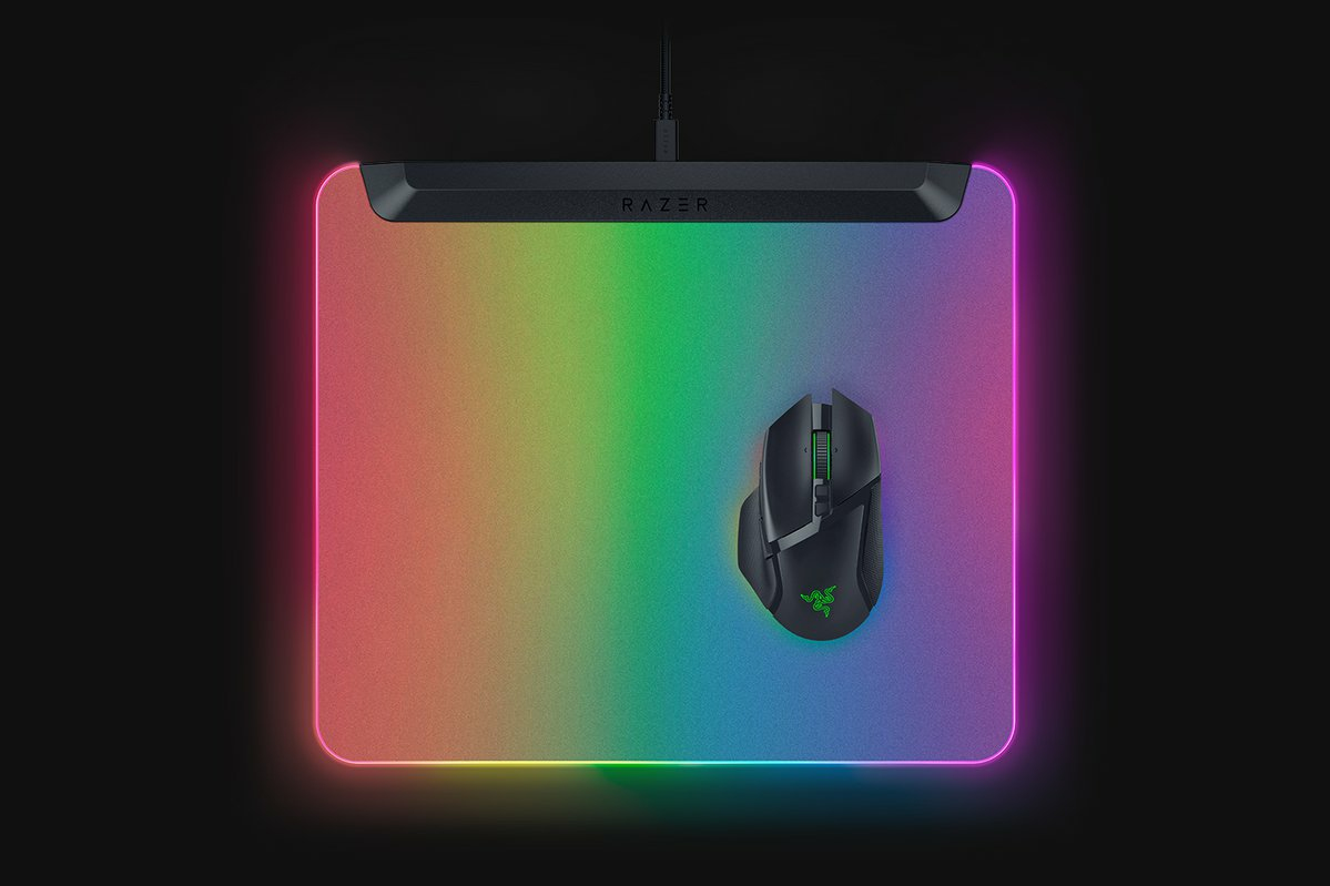Razer Firefly V2 Pro - Mauspad - voll beleuchtetes RGB, Gaming - Schwarz, Ansicht 3