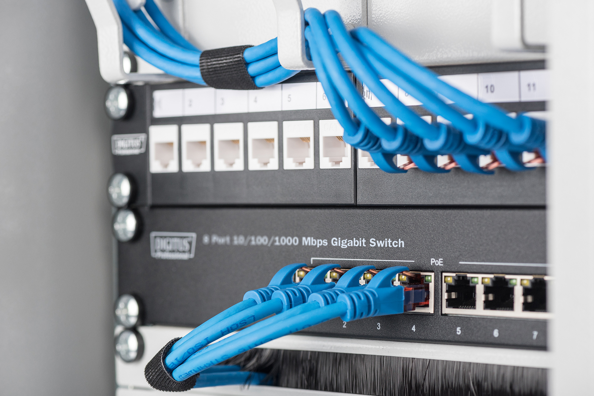 DIGITUS 8-Port Gigabit  Switch, 10 Zoll, Unmanaged, Ansicht 3