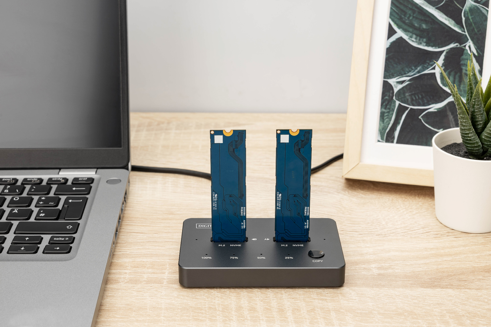 DIGITUS NVMe Klonstation USB3.1 Gen2 Typ-C NVMe M.2 SSD Gehäuse, Ansicht 3