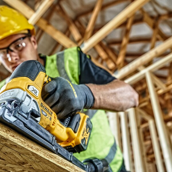 DeWalt DCS334N Akku-Pendelhubstichsäge solo, Ansicht 4