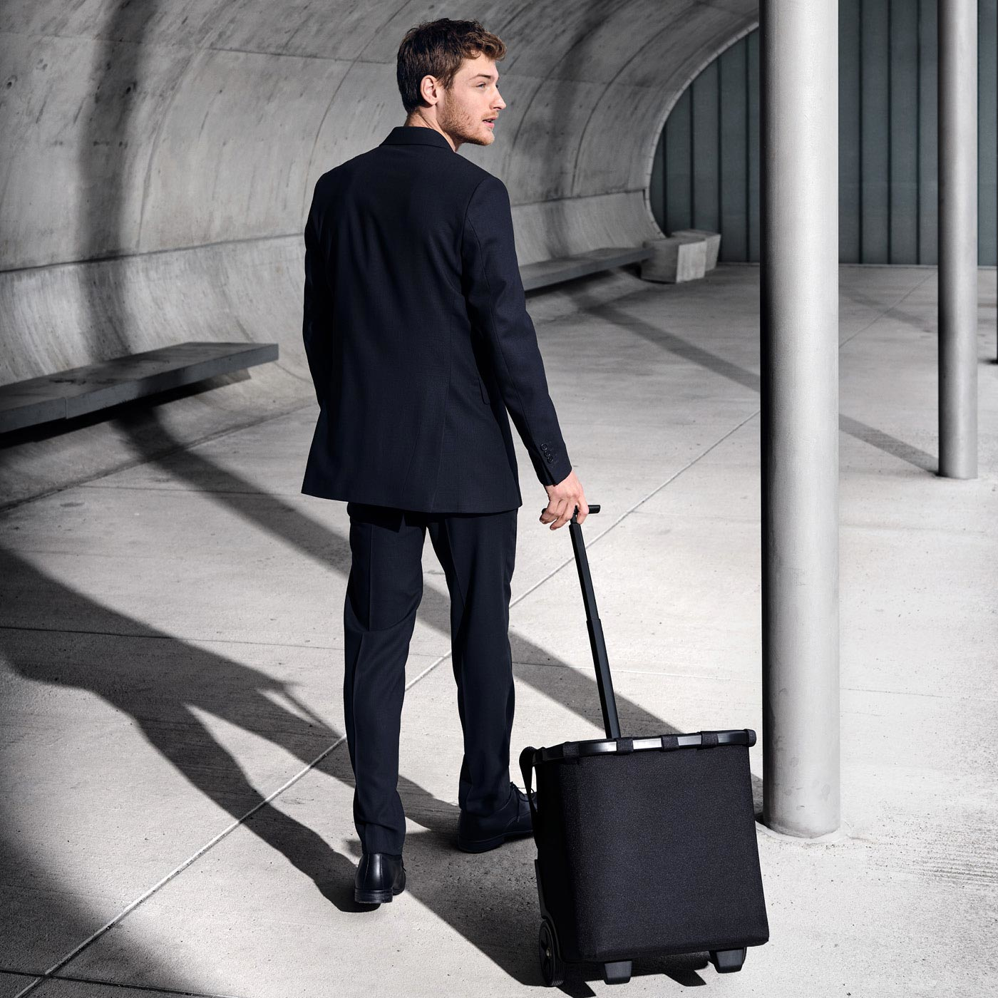 Reisenthel carrycruiser - Trolley-Tasche - Schwarz - Polyester - Monochromatisch - 40 l - 420 mm, Ansicht 2