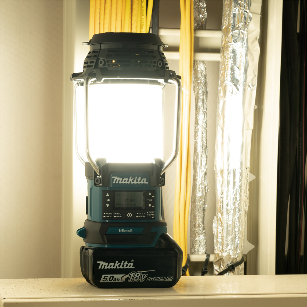 Makita DMR056 - Campingleuchte - LED - 2 Modi, Ansicht 2