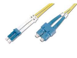 DIGITUS Fiber Optic Singlemode Patchkabel SC ( APC ) to LC ( PC )