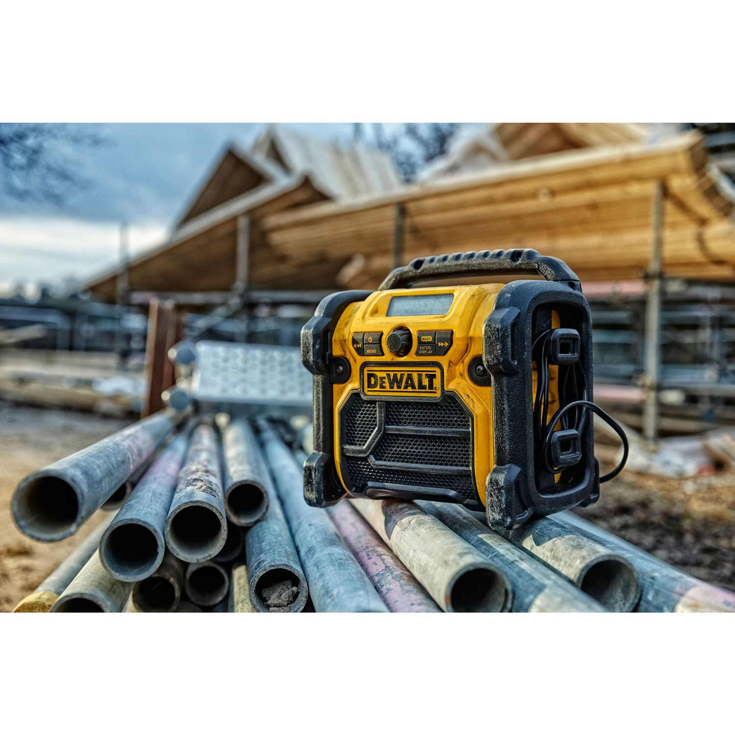 DeWalt DCR020 Akku-/Elektro-Baustellenradio solo, Ansicht 2