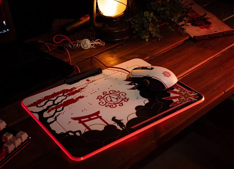 Pixminds Lexip x Ubisoft - Beleuchtetes Mousepad - mikro-texturierte harte Oberfläche, Ansicht 2