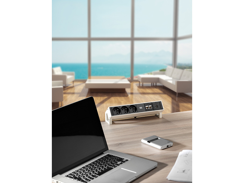 Bachmann DESK2 2xCEE7/7 1xHDMI 1x CAT6 USBCharger 2xTyp A 5.2V/2.15A, Ansicht 2