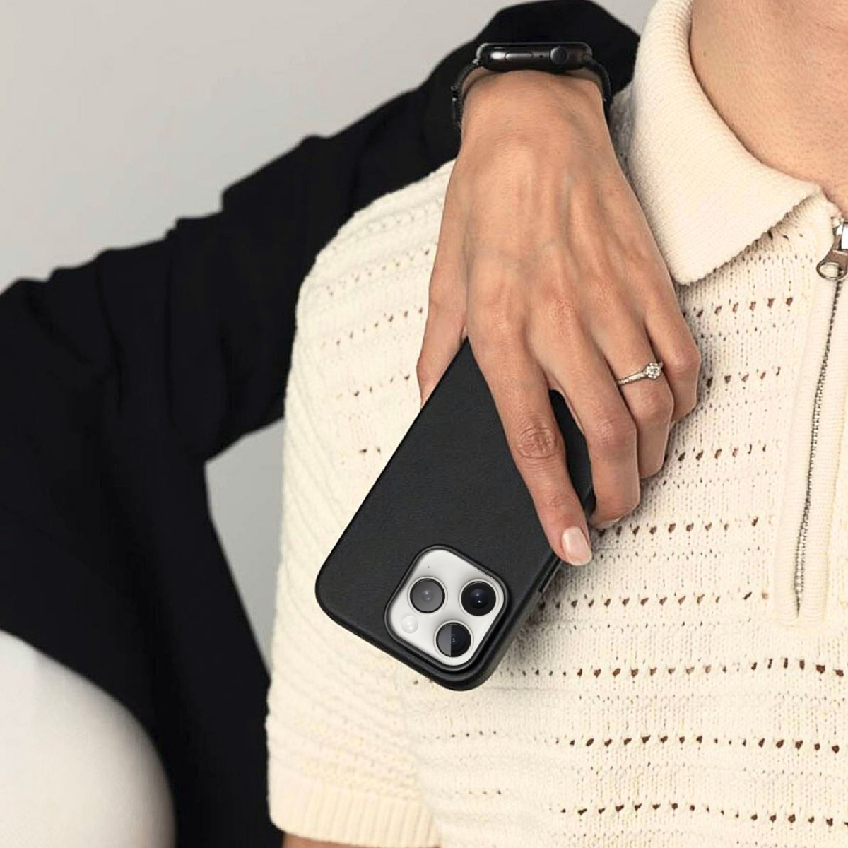 Vonmählen Kunstleder-Case für iPhone 16 Pro Max schwarz, Ansicht 3