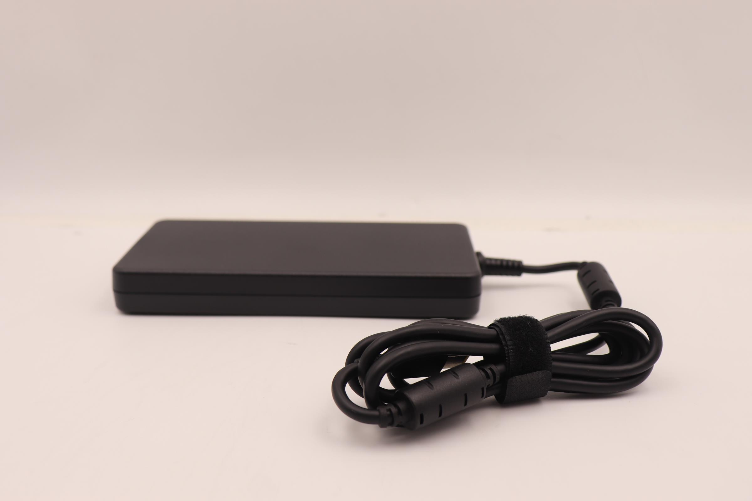 Lenovo AC Adapter includes power cable - PC-/Server Netzteil, Ansicht 4