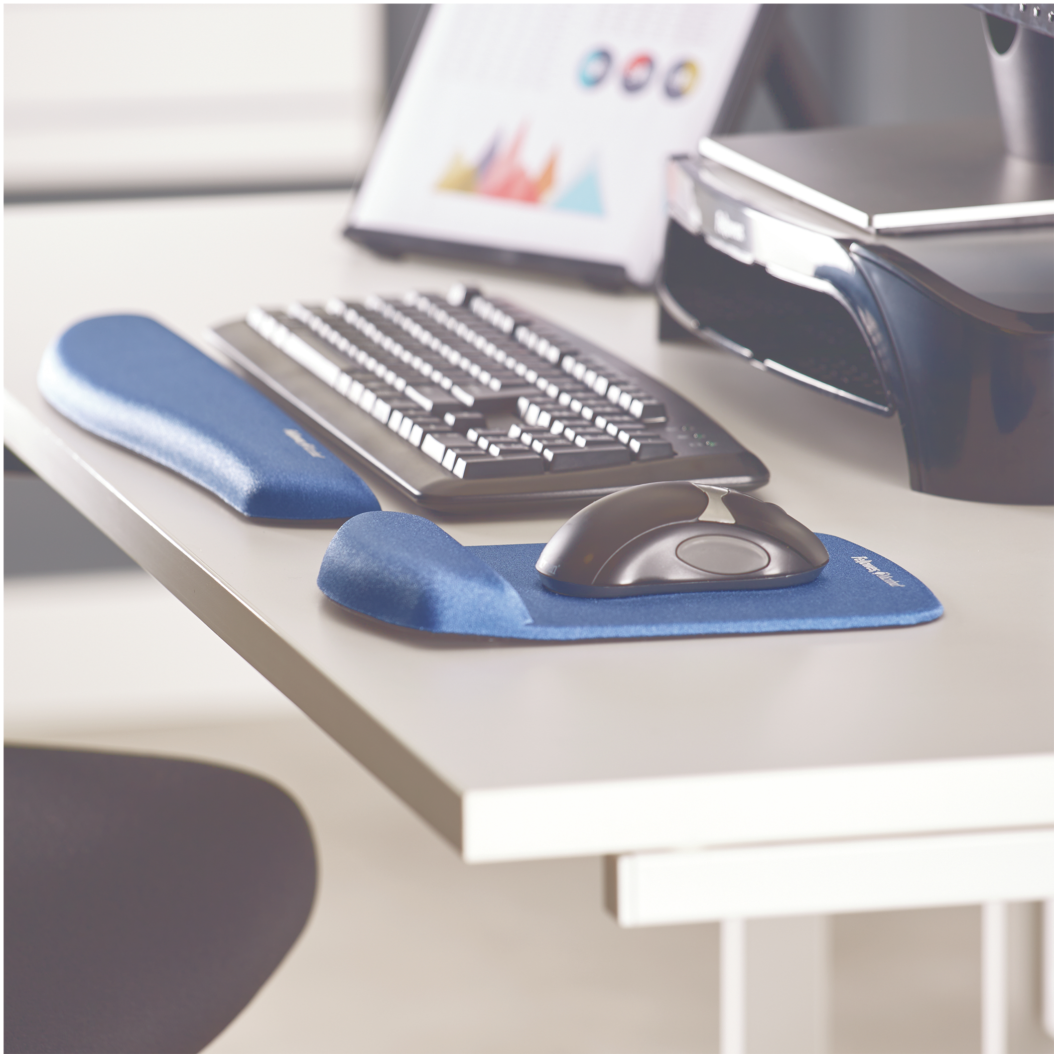 Fellowes PlushTouch - Mauspad mit Handgelenkpolsterkissen - Blau, Ansicht 3