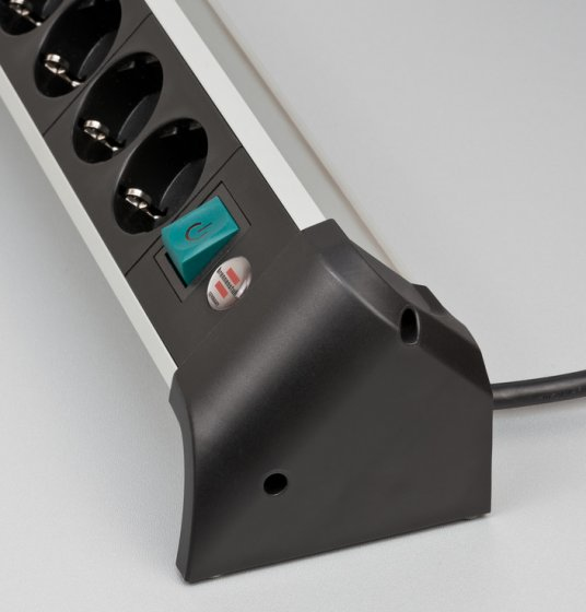 Brennenstuhl 1391040400 - 1,8 m - Indoor - Abgewinkelt - IP20 - 1,5 mm² - Aluminium, Ansicht 2