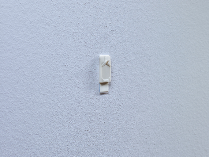 Tesa Powerstrips - Selbstklebender Haken - weiß (Packung mit 2), Ansicht 3