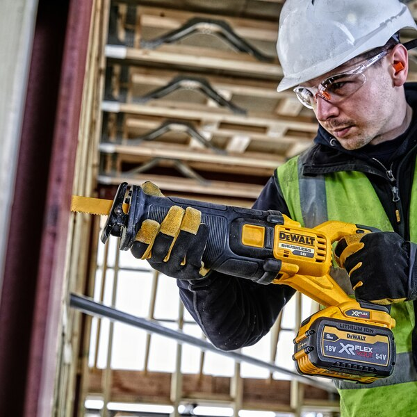 DeWalt DCS389NT 54V XR FlexVolt Akku-Säbelsäge solo inkl. Koffer, Ansicht 2