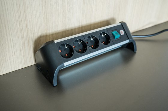 Brennenstuhl 1391040400 - 1,8 m - Indoor - Abgewinkelt - IP20 - 1,5 mm² - Aluminium, Ansicht 4