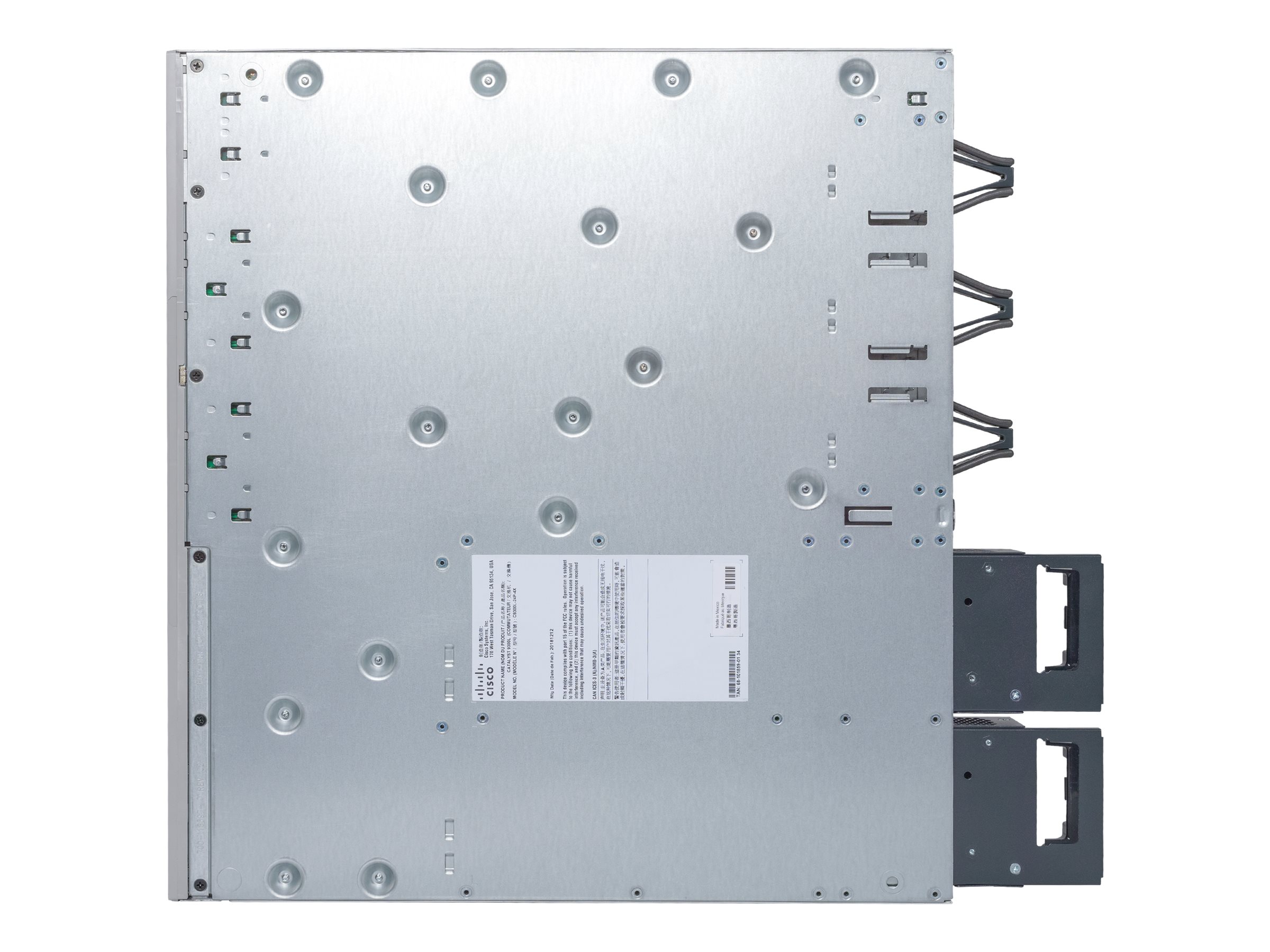 Cisco Catalyst 9300L - Network Advantage - Switch - L3 - managed - 36 x 101001000 (UPOE)