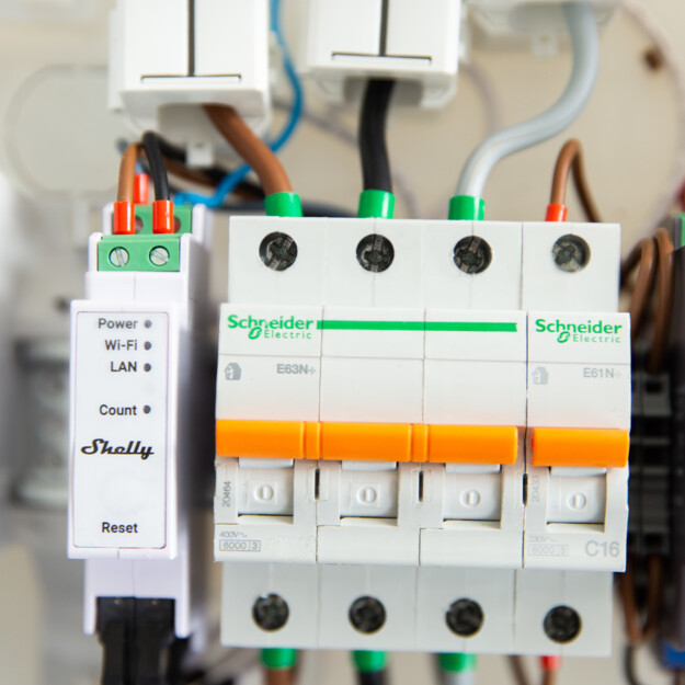 Shelly Pro 3EM WLAN/LAN Stromzähler, Ansicht 4