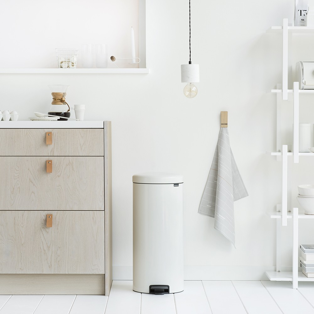 Brabantia Pedal Bin newIcon - 30 cm - 300 mm - 340 mm - 675 mm - 3,71 kg - 330 mm, Ansicht 4