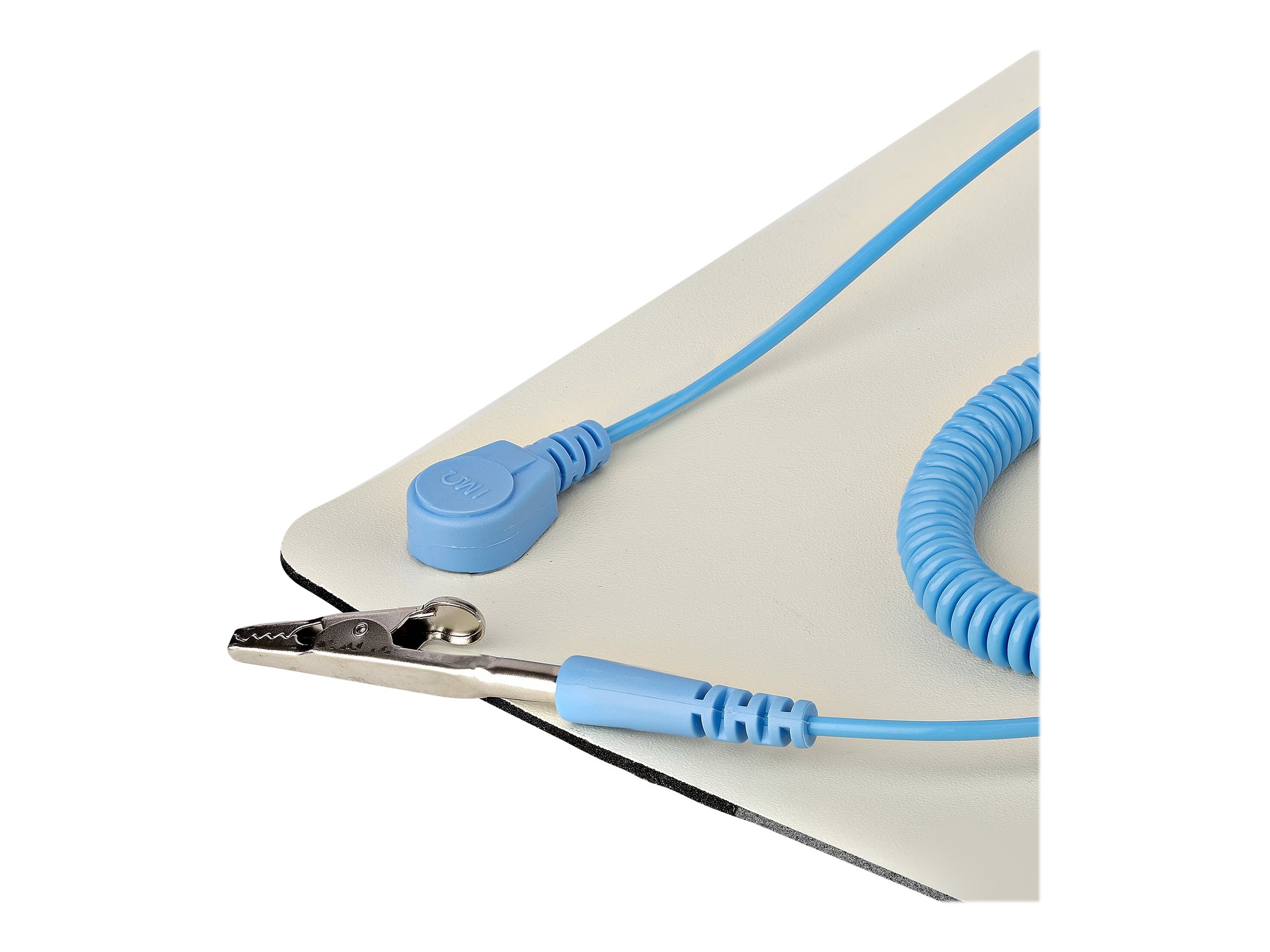 StarTech.com 23x47in Anti Static Mat, ESD Mat for Electronics Repair, Anti Static Desk Mat w/Detachable Grounding Wire, Ansicht 3
