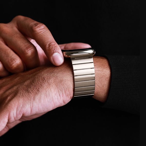 Vonmählen Edelstahl Gliederarmband Pro für Apple Watch 44/45/46, Ansicht 2