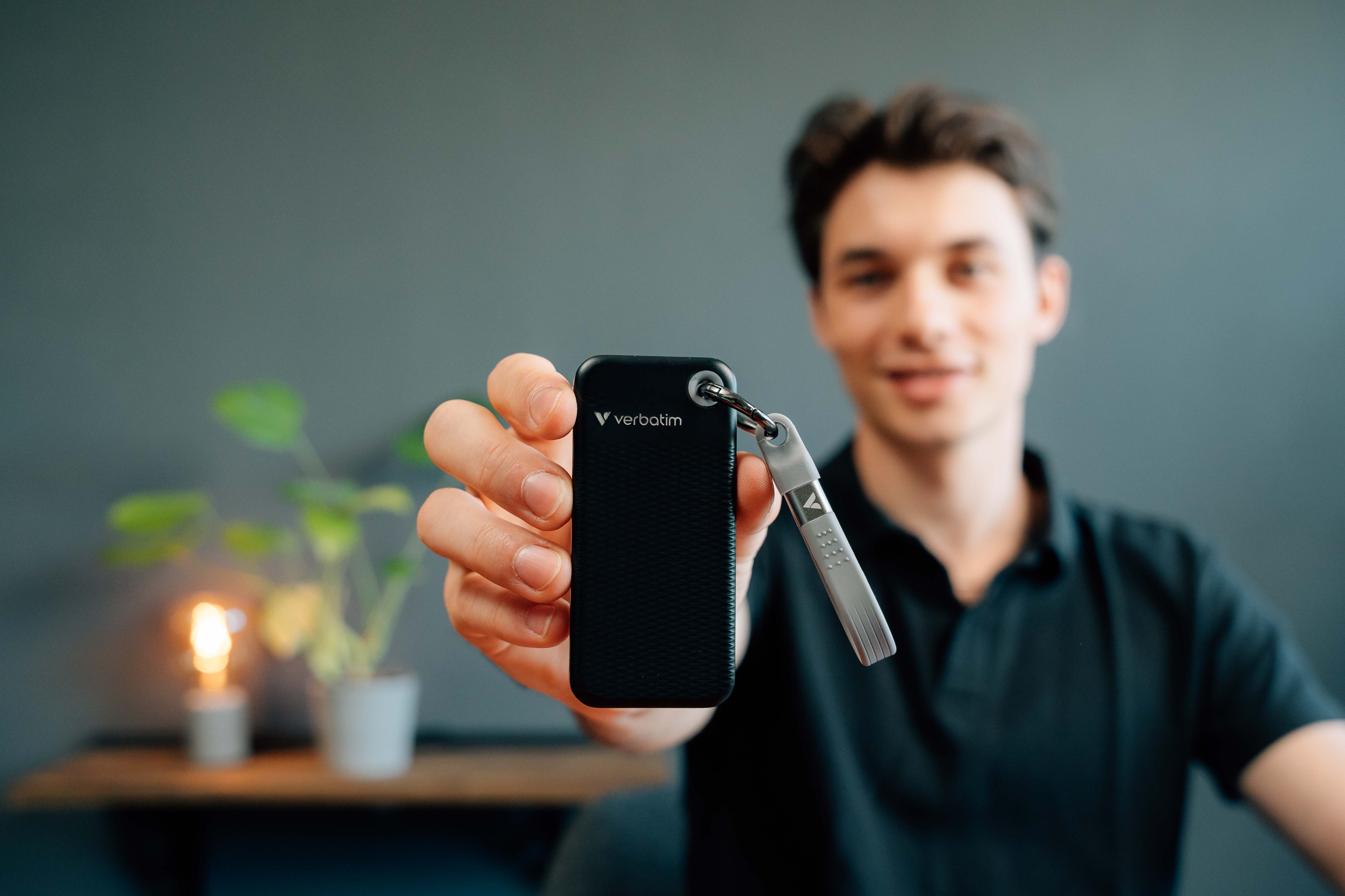 Verbatim Pocket - SSD - 1 TB - Schlüsselanhänger mit Kabelbefestigung - extern (tragbar), Ansicht 4