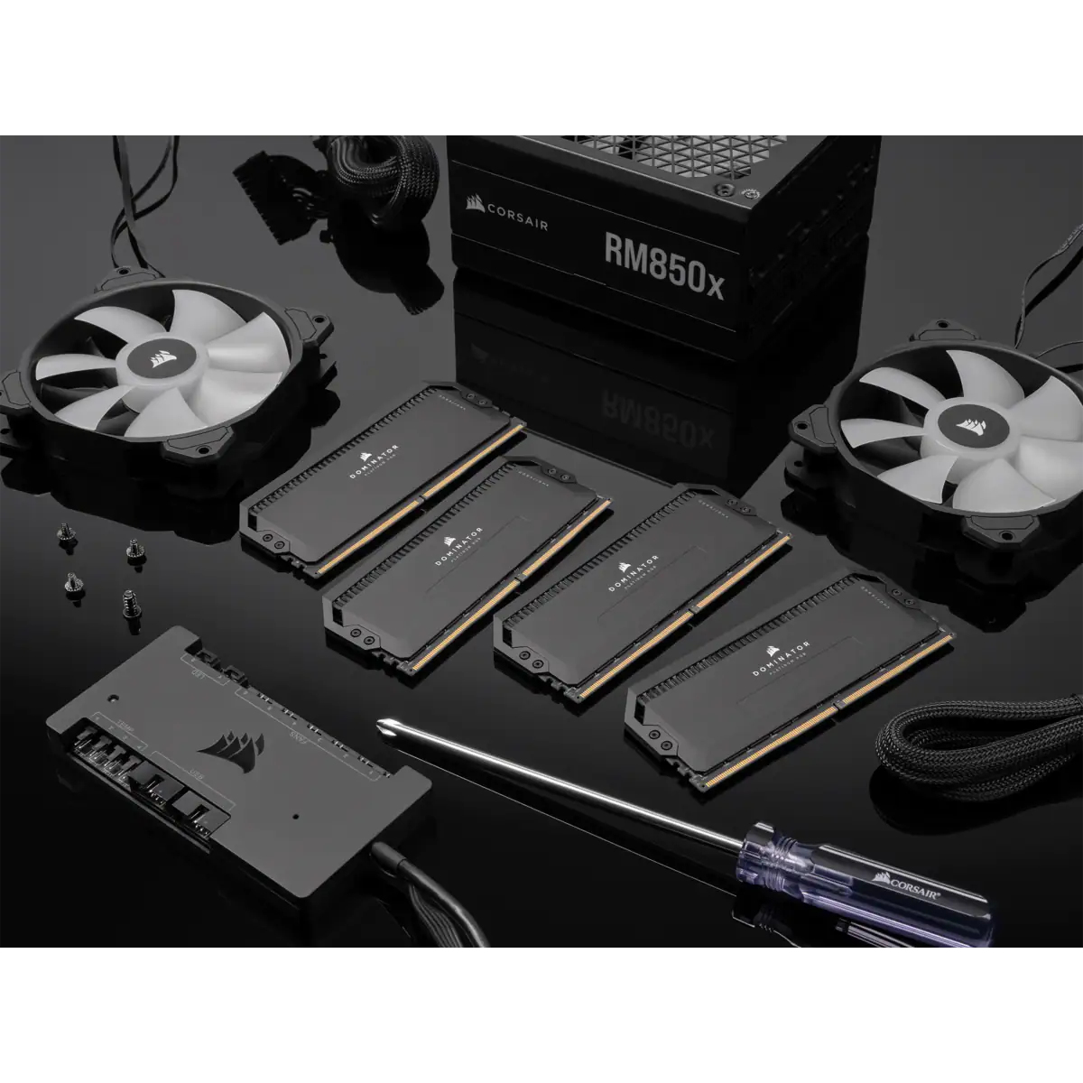 Corsair D532GB 6400-32 Dominator Plat. bk K2 COR XMP, Ansicht 3