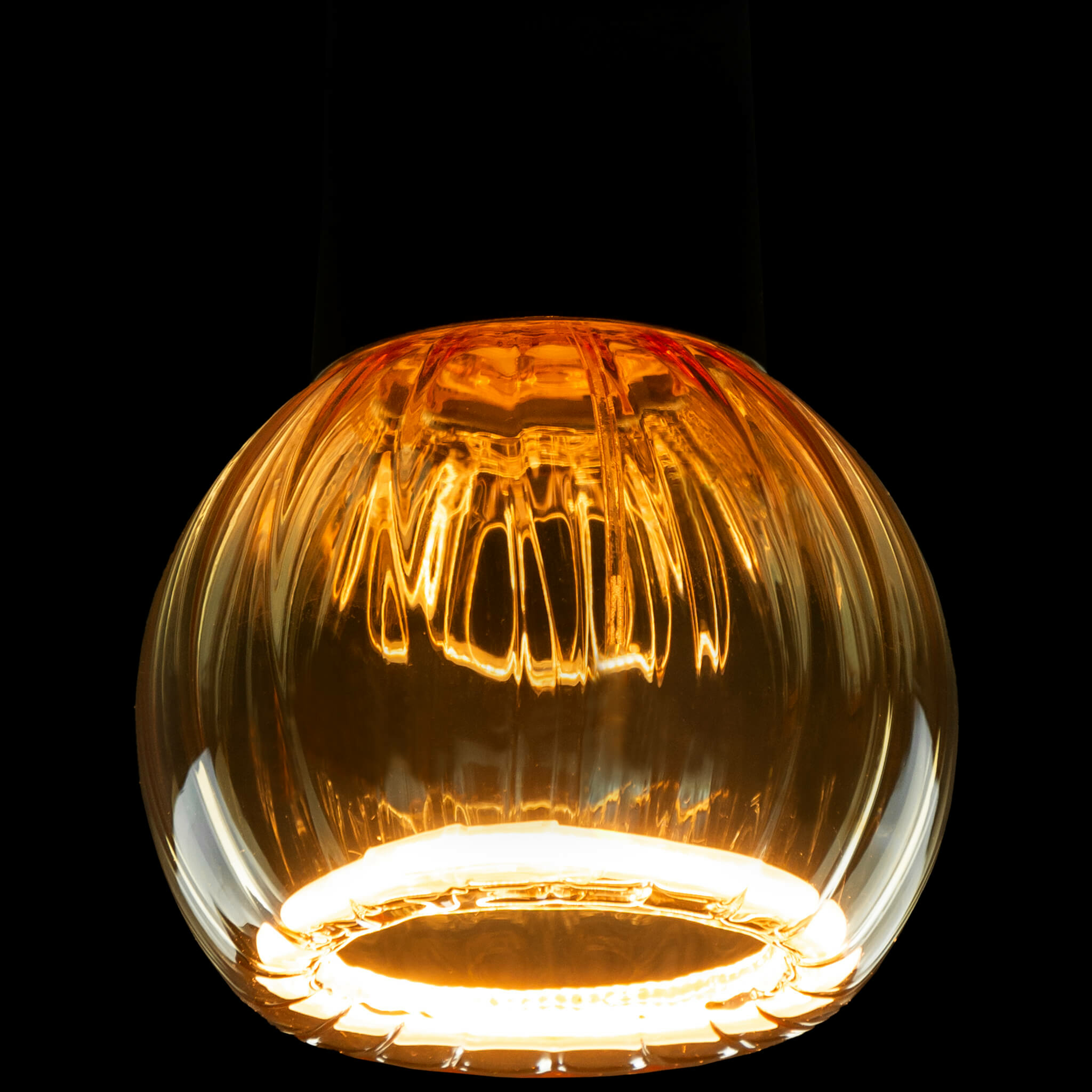 Segula LED Floating Globe 80 straight gold E27 240Lm 2200K, Ansicht 3