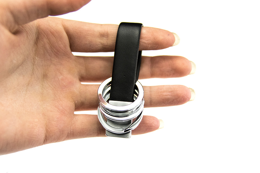 Troika KRG649-LE - Schlüsselanhänger - Schwarz - Leder - Abbildung - 16 mm - 75 mm, Ansicht 3