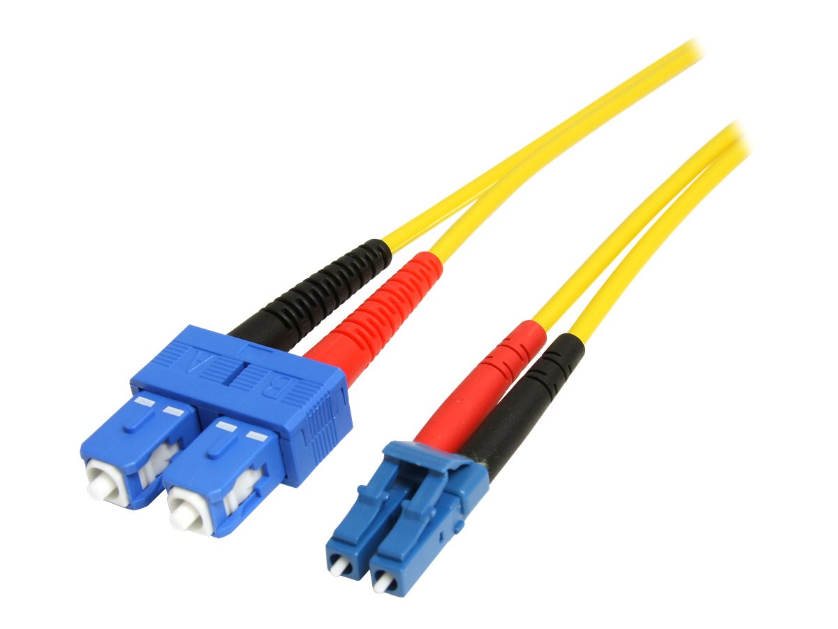 StarTech.com 10m Fiber Optic Cable - Single-Mode Duplex 9125 - LSZH - LCSC - OS1 - LC to SC Fiber Patch Cable (SMFIBLCSC10)