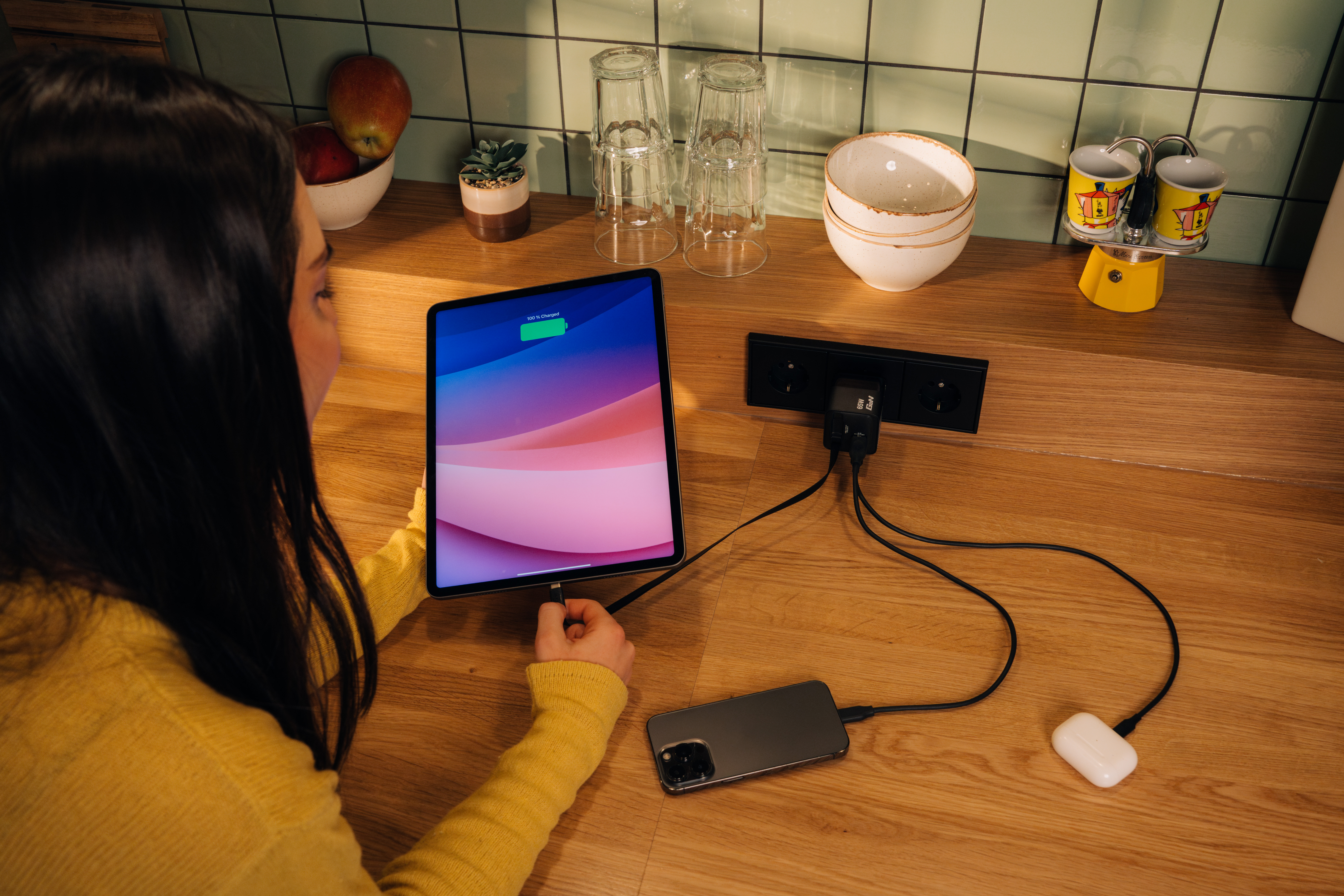 Verbatim Netzteil - GaN - 65 Watt - 3.25 A - PD 3.0, QC 3.0 (2 x USB-C, USB), Ansicht 2