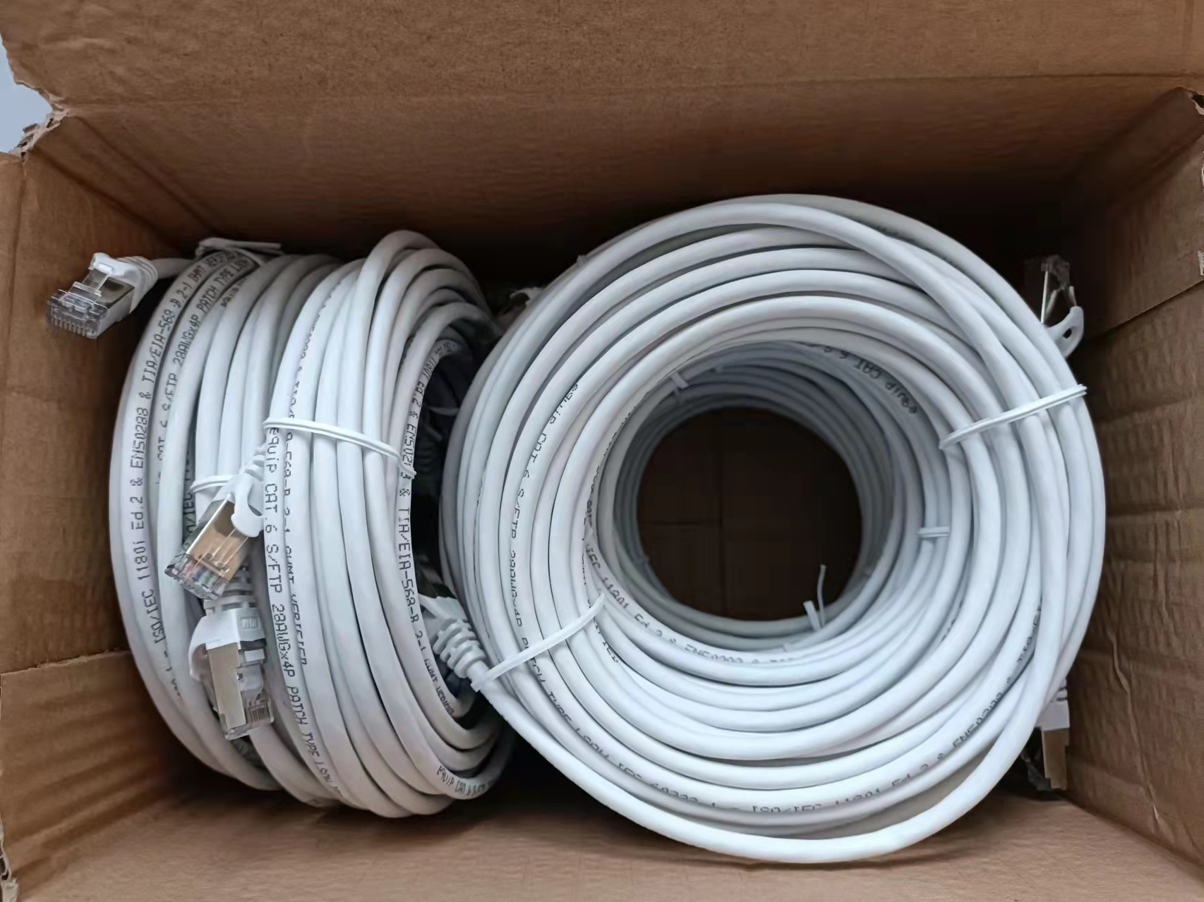 Equip Patch-Kabel - RJ-45 (M) zu RJ-45 (M), Ansicht 3