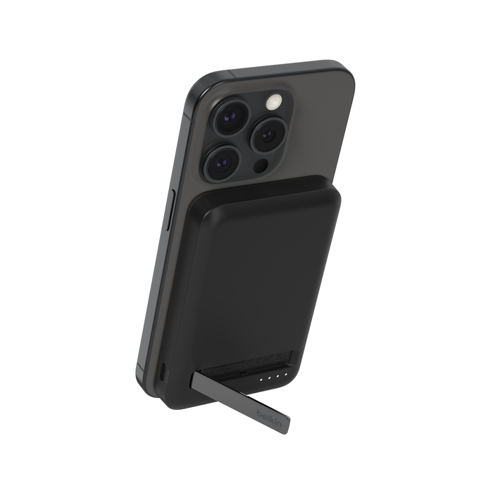 Belkin BoostCharge Pro - Induktive Power Bank - magnetisch mit Qi2 - 5000 mAh - 15 Watt - Fast Charge (24 pin USB-C), Ansicht 2