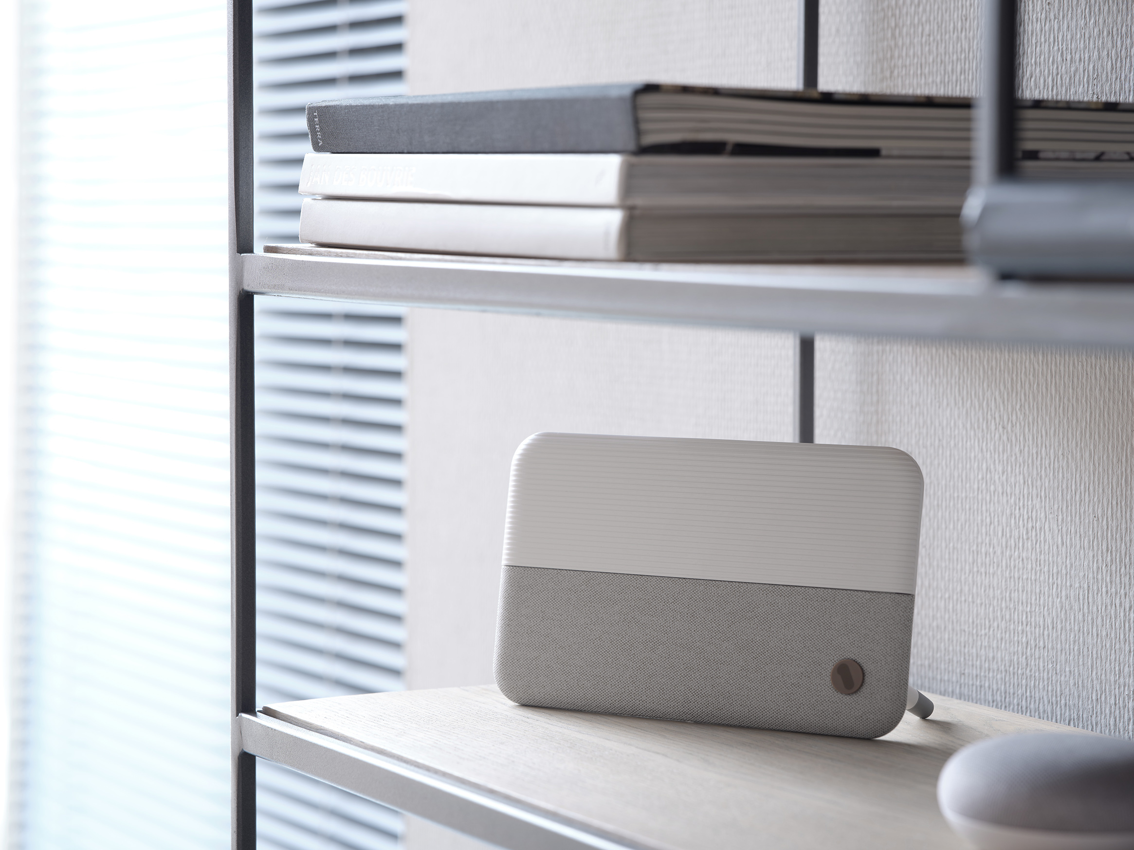 One for All Design Line 360° DVB-T2 1080p Gewebe Antenne 5G - Drinnen - Weiß - 1,8 m, Ansicht 3