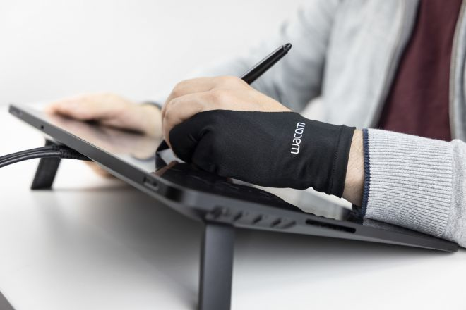 Wacom Zeichenhandschuh - Schwarz - für Cintiq 16, 22, Ansicht 3