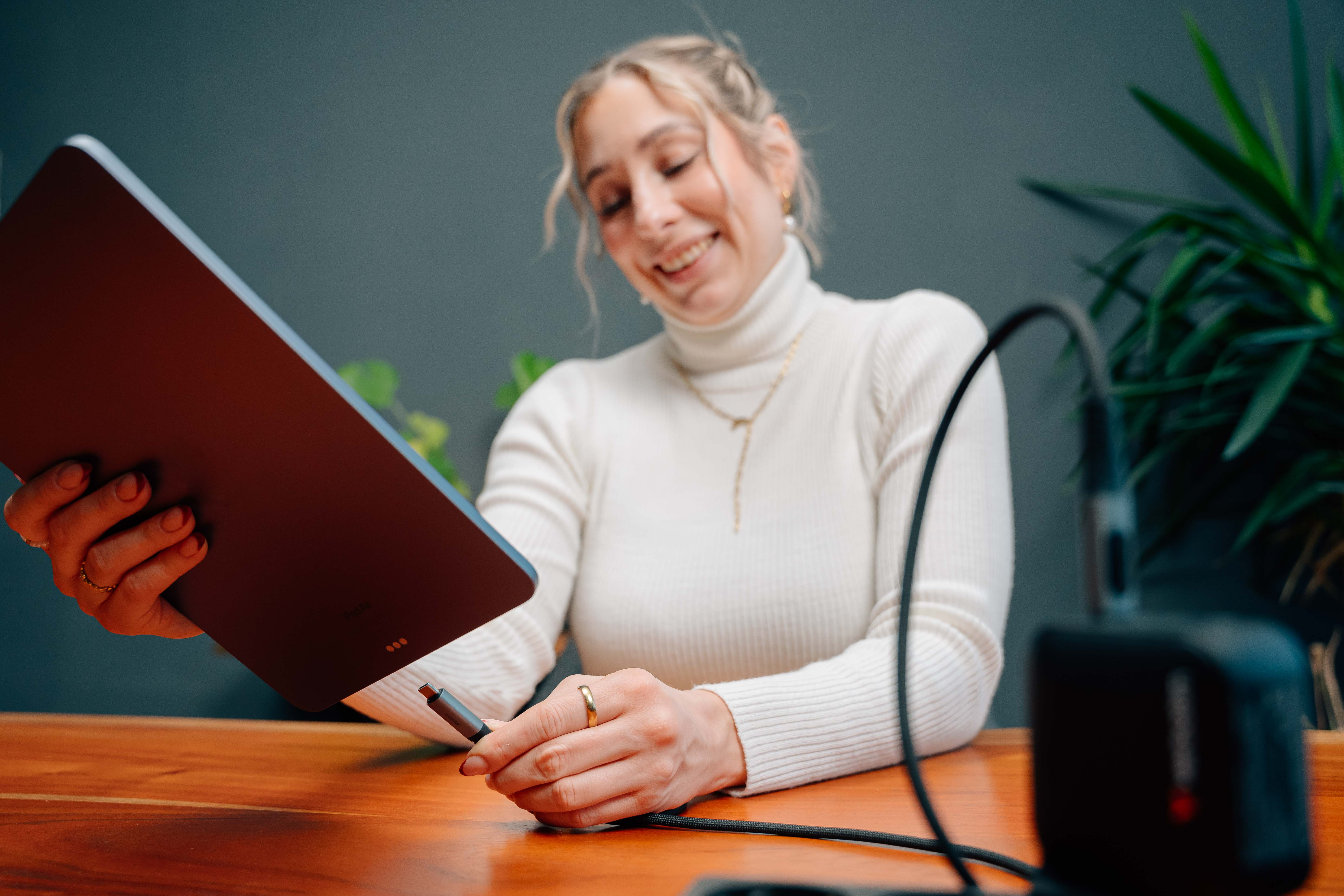 Verbatim Sync&Charge 240W 120cm USB-C/USB-C inkl. Display  31849, Ansicht 4