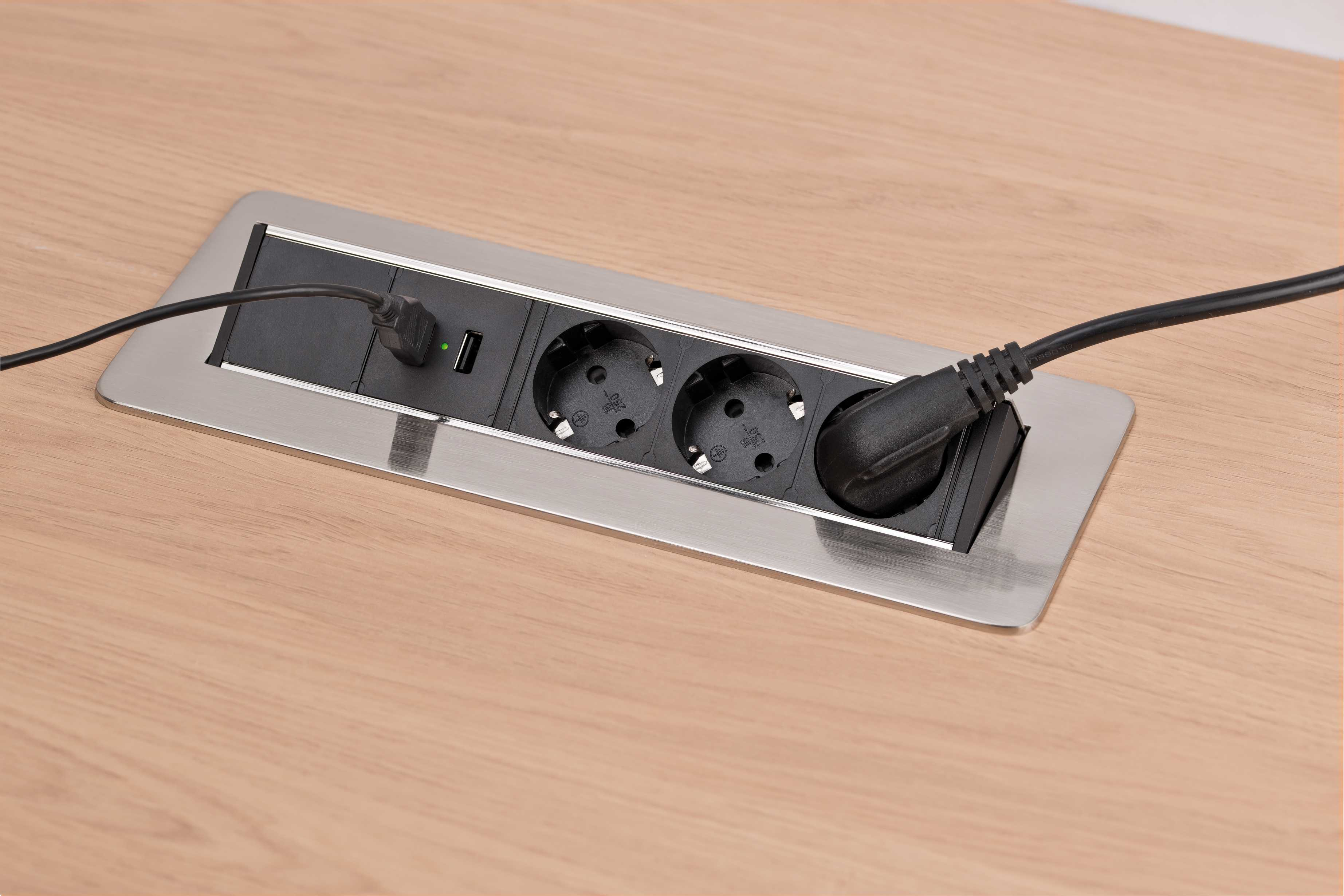 Brennenstuhl 1396200113 - 2 m - 3 AC-Ausgänge - Indoor - IP20 - Schwarz - Edelstahl - 115 mm, Ansicht 2