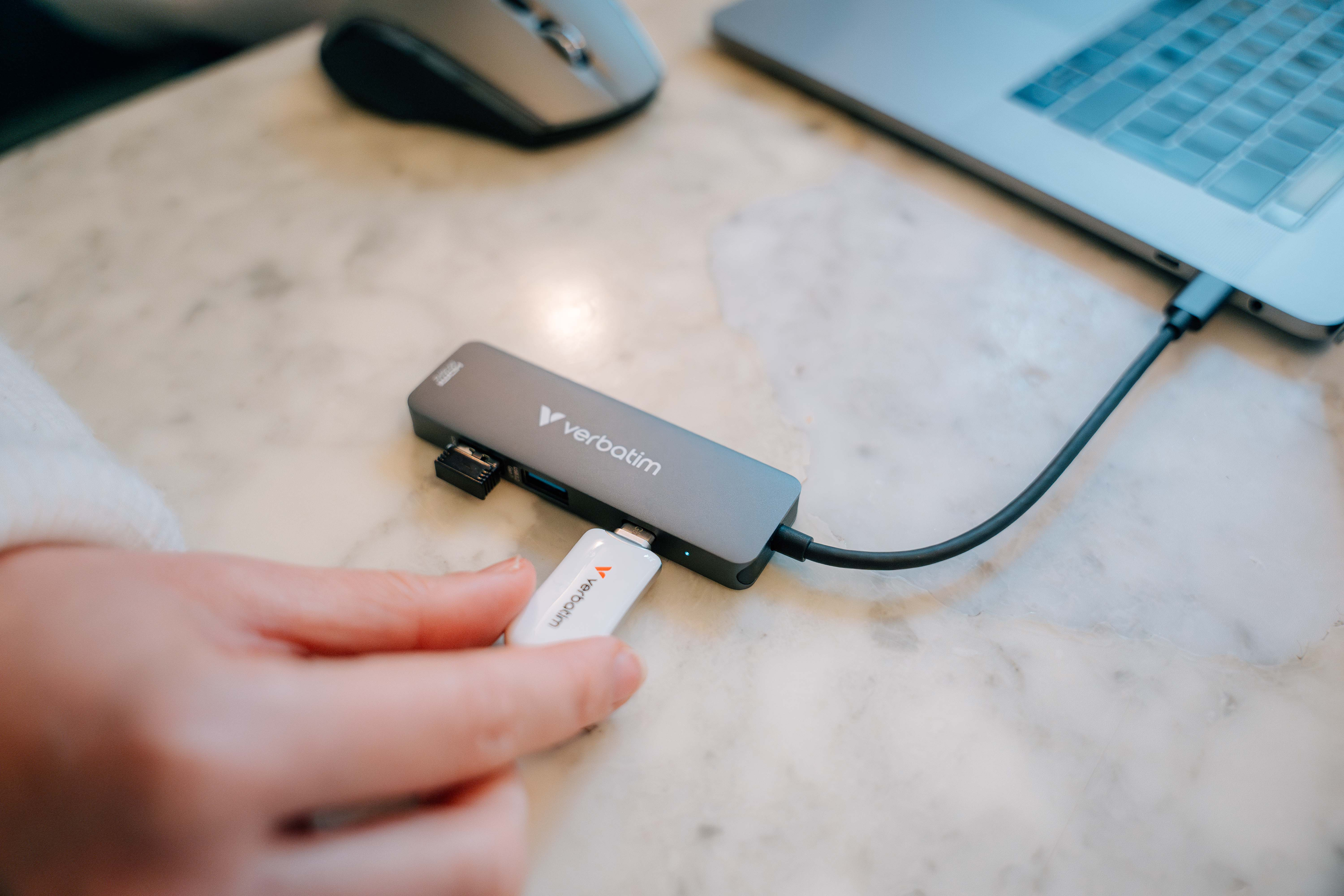 Verbatim USB-C Essentials Multi- Port Hub 32155, Ansicht 2